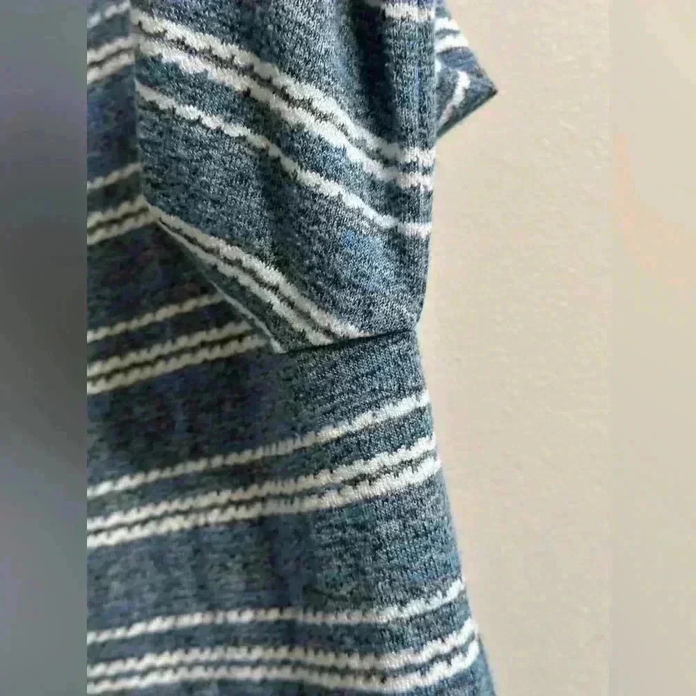 Chico’s 3/4 Sleeve Lightweight Blue Striped Sweater Waist Tie | Women’s 1/M/8‎ - Picture 3 of 8